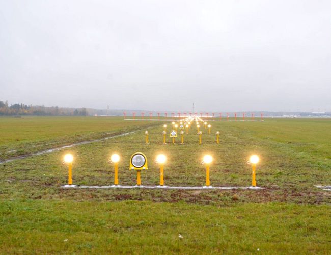 «Да здравствуют Ляйен, Силиня и прочие бришкенсы!» Экономист прогнозирует дефицит авиатоплива