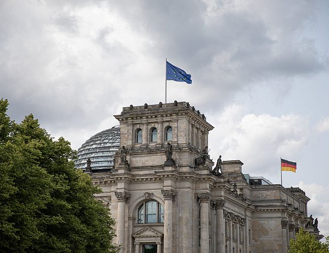 Это из-за Венгрии! Германия настаивает на отзыве права вето у стран Евросоюза