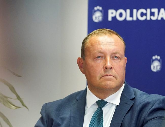 Козловскис обещает: оперативным службам топлива хватит — его обеспечит правительство