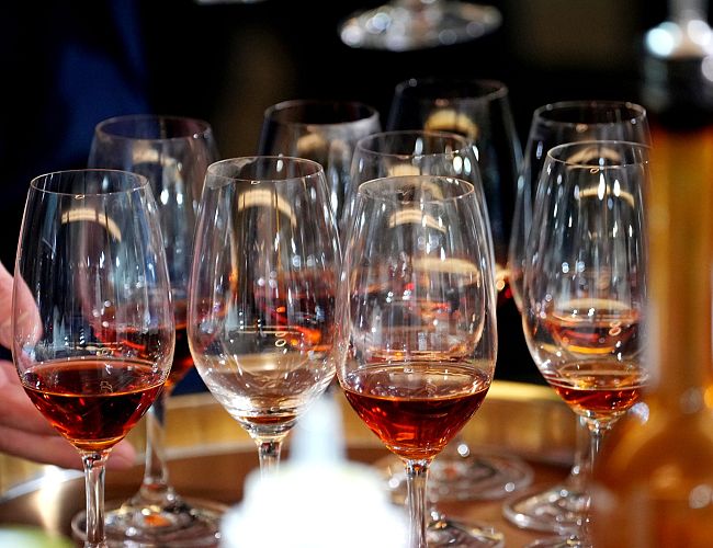 «Наше общество спивается»: в Латвии стартовал челлендж по отказу от алкоголя