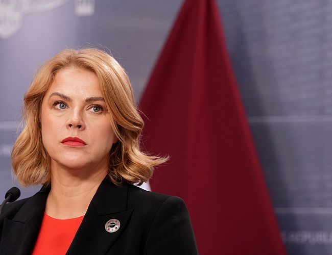 Критиковали Силиню, но летали через VIP. Всплыли новые счета на оппозицию