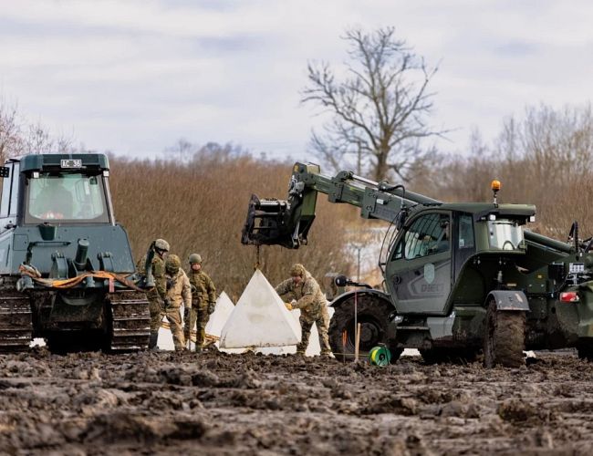 Латвия отрастила зубы. «Зубы дракона» на границе