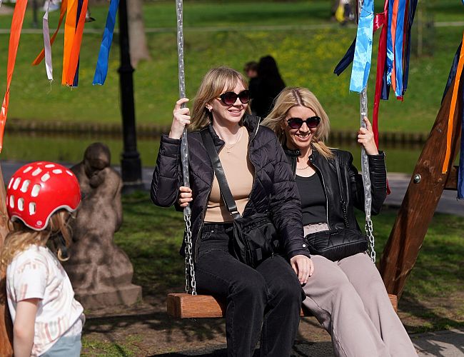 Крылатые качели: советы, чтобы катание было безопасным и приносило радость