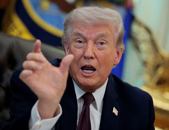 Трамп вводит пошлины до 100% на запатентованные лекарства