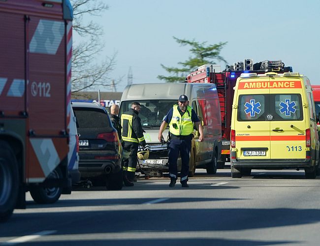 В Латвии меняют правила оформления ДТП: когда теперь обязательно вызывать полицию