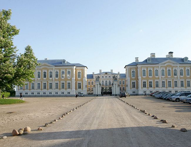 Rundāles pilī maija beigās notiks vīndaru svētki