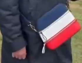 «Это флаг РФ? — Нет, это Tommy Hilfiger!» В сети разлетелся ролик о работе полицейских 9 мая (ВИДЕО)