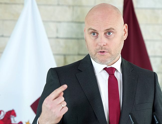 «Несправедливо!» Кулбергс решил прервать торговлю с Россией, но недоволен уходом транзита в Литву. А как надо?