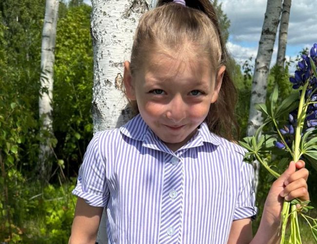 7-летней Вике нужна помощь, чтобы она начала говорить и общаться