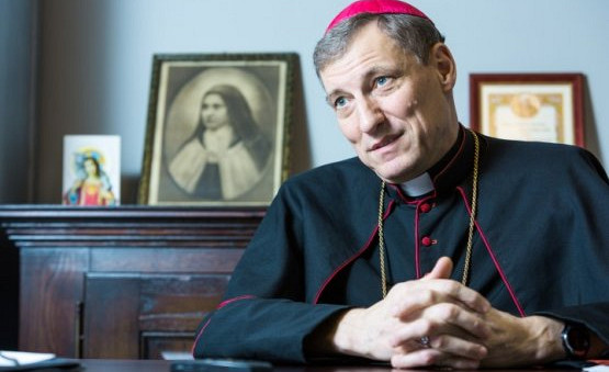 Rīgas arhibīskaps: Lemjot par viendzimuma pāru aizsardzību, ir jāatmet ideoloģija un reliģiskie uzskati