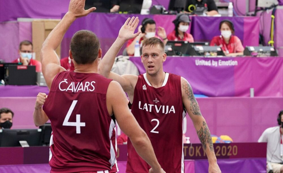Latvijas 3×3 basketbolisti olimpisko spēļu turnīra ceturtajā mačā uzvar Japānu