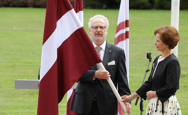 Valsts prezidents: Latviešu skolām ārpus Latvijas ir kultūras un nacionālpolitiska nozīme