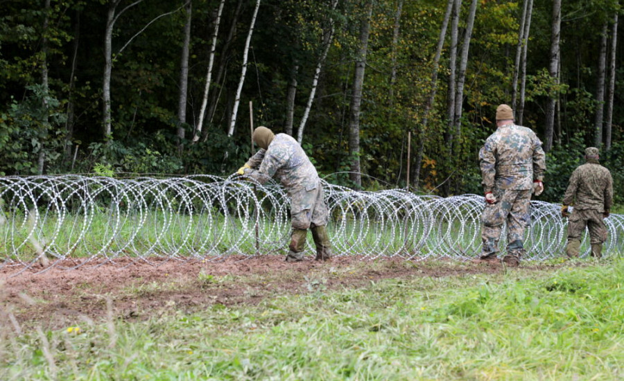 На латвийско-белорусской границе построен забор протяженностью 22 км: а цена?
