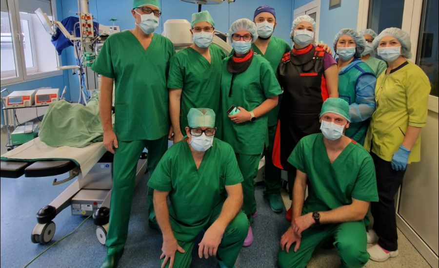 В Даугавпилсской больнице провели уникальную для Латвии онкологическую операцию