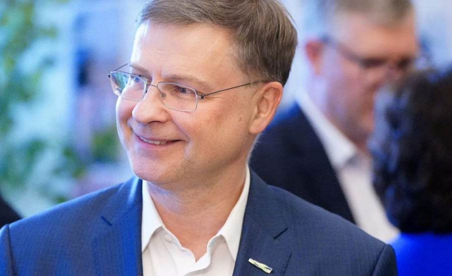 Valdība nolemj Dombrovski trešo reizi virzīt eirokomisāra amatam